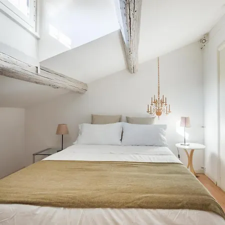 Apartment Terrace Rom